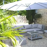 فندق مبيت وإفطار Le Chai De 3*