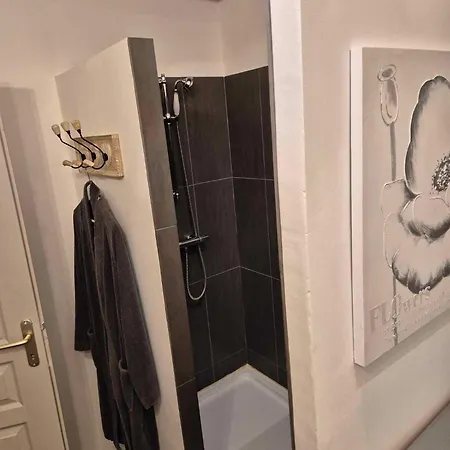 Oda ve Kahvaltı Le Chai De 3*