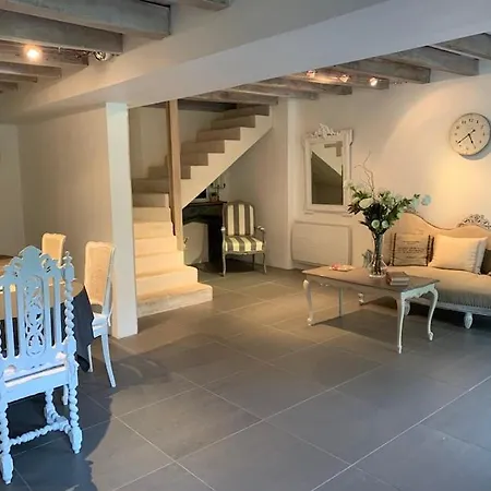 Le Chai De Oda ve Kahvaltı 3*