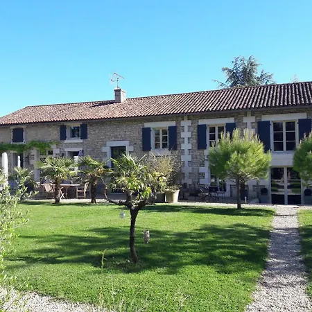 Le Chai De Oda ve Kahvaltı 3*