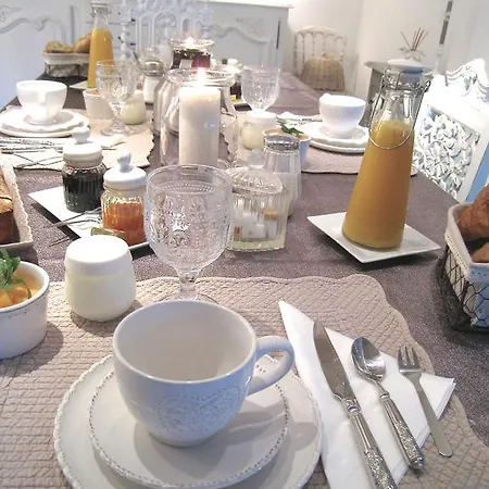 Oda ve Kahvaltı Le Chai De Villiers (Vienne)