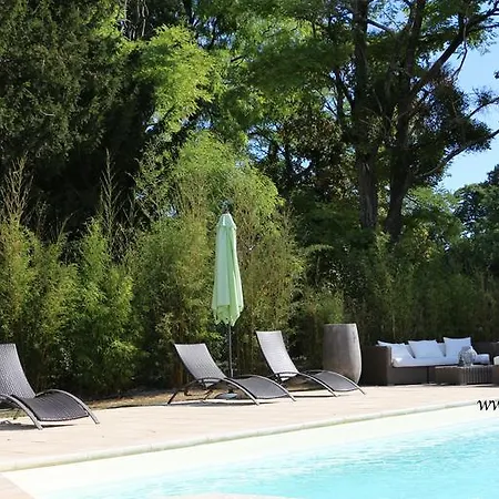 Le Chai De Oda ve Kahvaltı Villiers (Vienne)