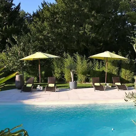 Bed & Breakfast Le Chai De 3*