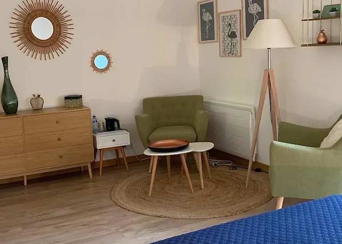 Alojamento de Acomodação e Pequeno-almoço Le Chai De 3*