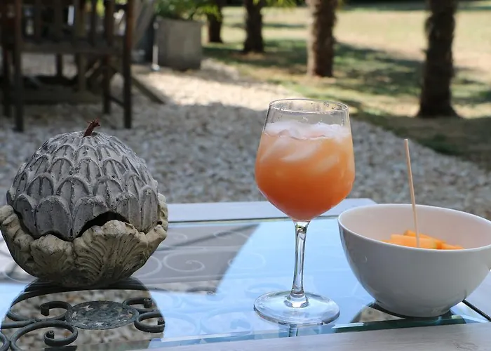 Alojamento de Acomodação e Pequeno-almoço Le Chai De