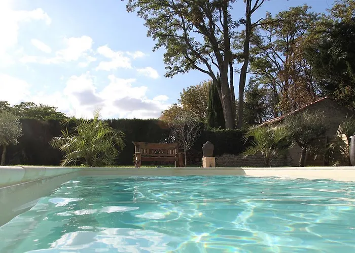 Alojamento de Acomodação e Pequeno-almoço Le Chai De 3*