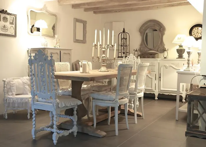 Alojamento de Acomodação e Pequeno-almoço Le Chai De