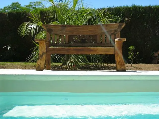 Alojamento de Acomodação e Pequeno-almoço Le Chai De 3*